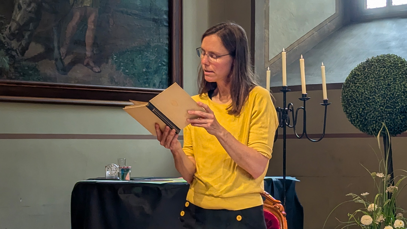 Schloss Bevern lädt zum weihnachtlichen Rätselsonntag mit Märchen, Rätseln und Familienprogramm ein