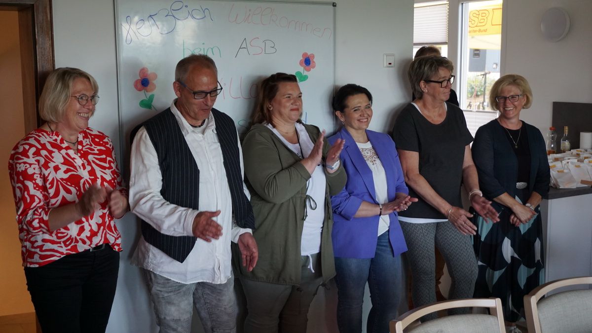 Team der ASB-Tagespflege Polle von links: Anja Ohm, Jens-Jörg Seidensticker, Daniela Kruse, Julia Vorat, Franziska Dörnchen, Annette Specht, (nicht auf dem Foto: Wolfgang Lücke und Swetlana Luzi).
