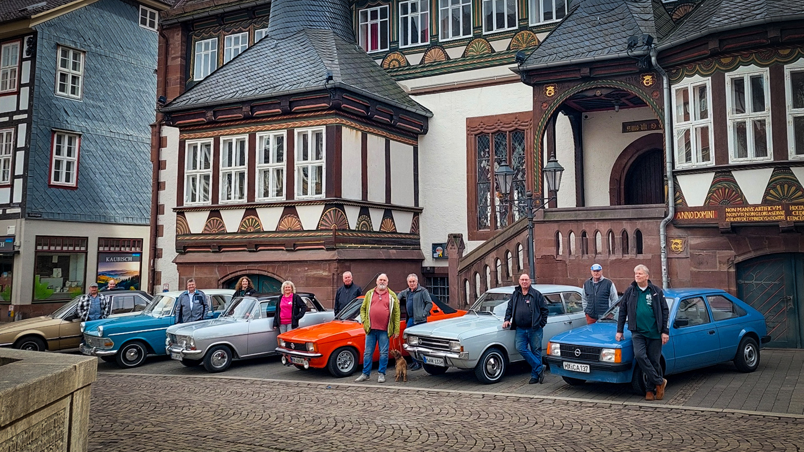 Internationales Alt-Opel-Treffen in Einbeck: Rund 50 Klassiker gehen auf Weserbergland-Tour