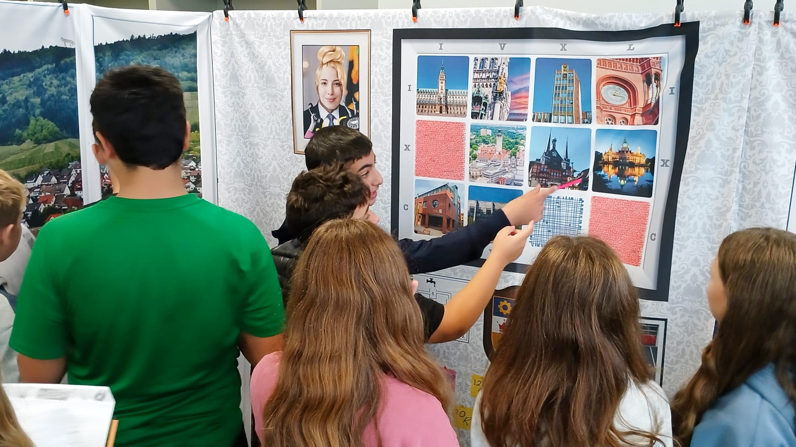 Löns-Realschule Einbeck bringt Schülerinnen und Schülern Politik mit „Escape Room Rathaus“ näher