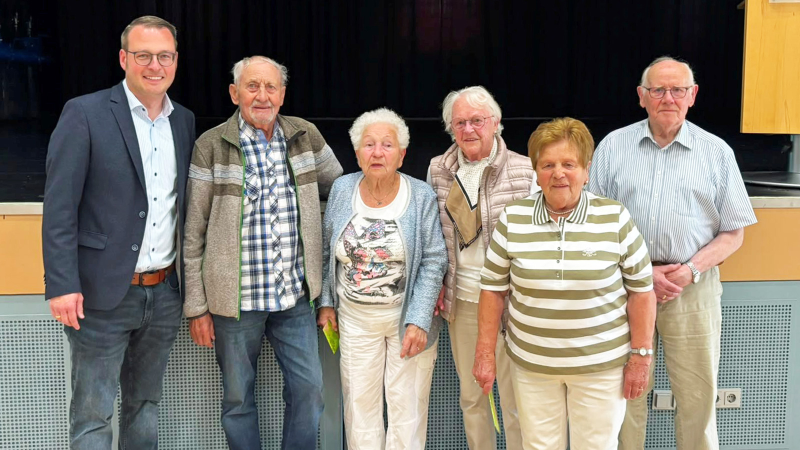 Stadt Brakel führt langjährige Tradition fort: 184 Gäste besuchen den Seniorennachmittag