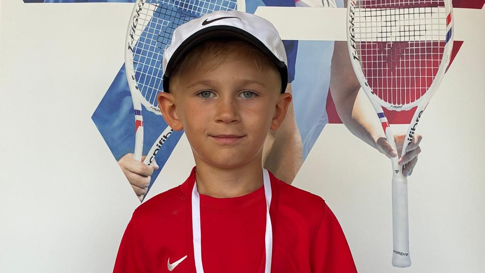 TC Holzminden feiert nächsten Erfolg: Linus Henf gewinnt die „Lippische Junior Tour U8“