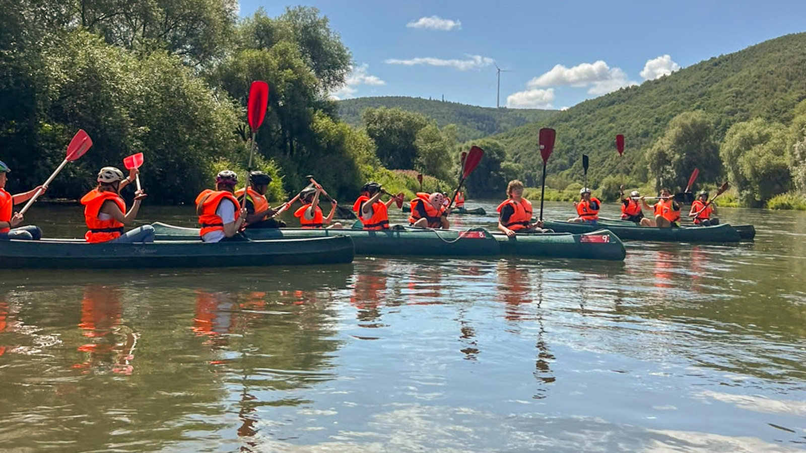 Sommercamps des SC Schoningen: Teenie-Gruppe erlebt Abenteuer auf Weser und Fahrrad