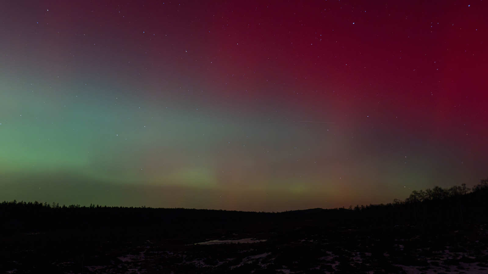 Farben am Himmel: Seltenes Polarlicht-Spektakel leuchtet über dem Landkreis Holzminden