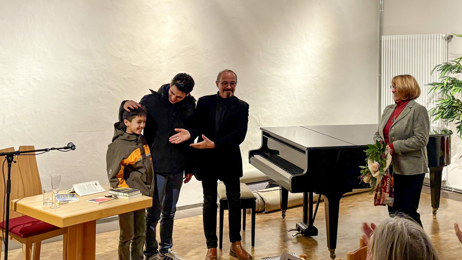 Musik, Worte und Gänsehaut: Konzertlesung setzt emotionalen Auftakt zum Jubiläumsjahr